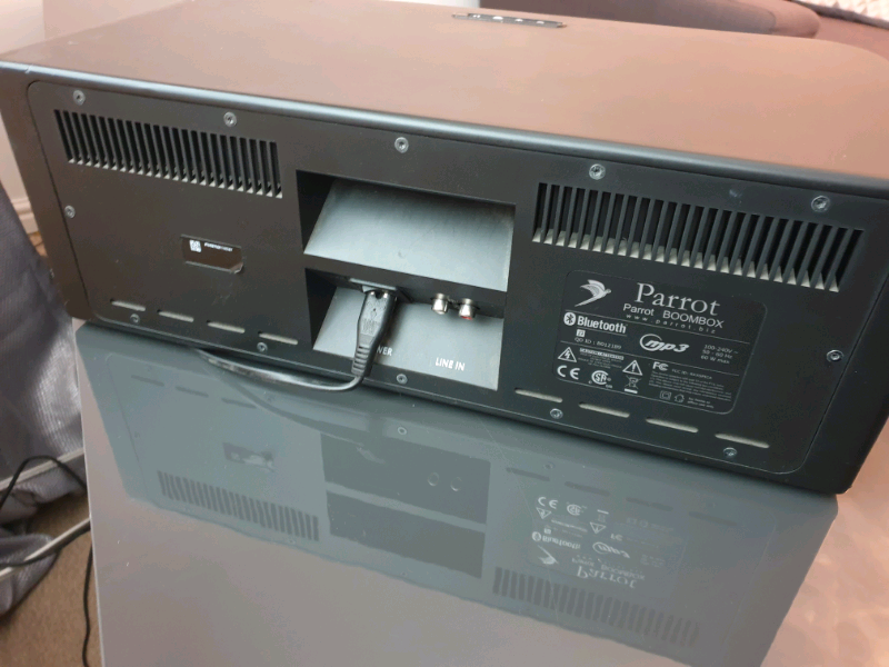 parrot boombox